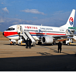 天河航空空运航空快运业稳步发展的原因是什么？